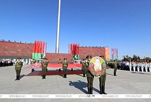 Лукашенко: судьба белорусского народа находит свое отражение в государственных флаге, гербе, гимне