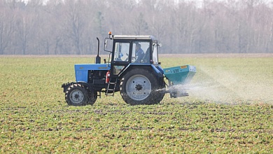 В Брестской области проводят подкормку озимых культур и готовят почву для весенней посевной