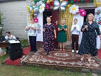 Жители Озерницы по традиции собрались вместе