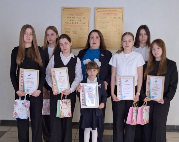 Победителей конкурса видеороликов «Налоги глазами детей» наградили в Лунинце