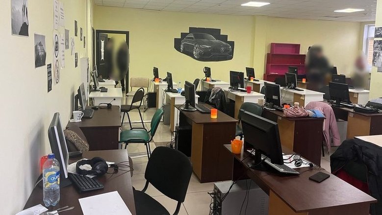 Колл-центр мошенников в Минске: как обманывали тысячи людей?