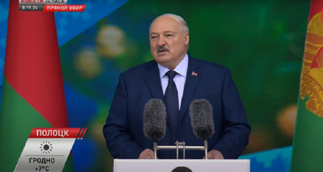 Лукашенко: Дело в вас, в людях! Президент на «Дожинках» в Полоцке 