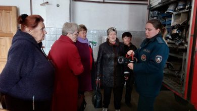 Ветераны труда отправились в гости к спасателям Лунинецкого района