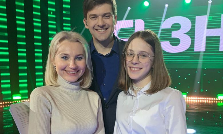 Дарья Балакова из Лунинца приняла участие в суперфинале телевизионного проекта «Я знаю!»