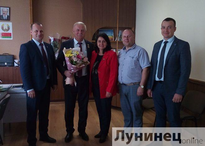 Фотофакт: Василия Мелюха поздавили с юбилеем! (Лунинецкий район)
