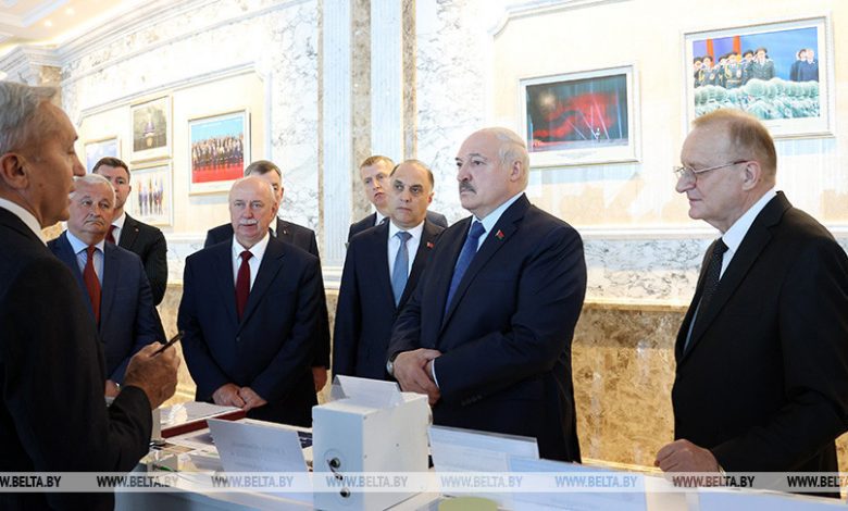 Новый импульс на фоне гибридного противостояния. На совещании у Лукашенко обсудили развитие микроэлектроники