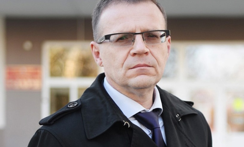 Эдуард Севярын правядзе прыём грамадзян у Лунінцы