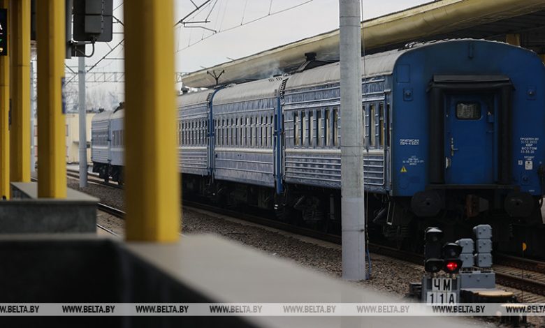 Более ста дополнительных поездов назначила БЖД на майские праздники