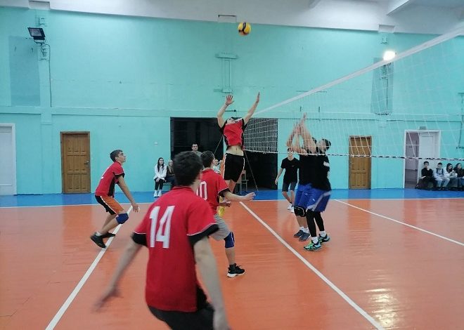 В Лунинце состоялся финальный турнир первенства района по волейболу