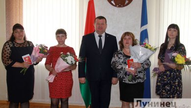 Четыре жительницы Лунинецкого района удостоены ордена Матери