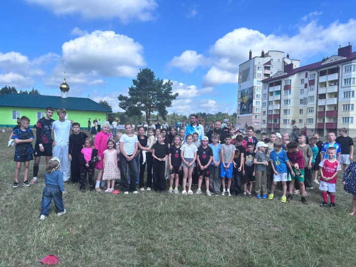Прощай, лето! В Лунинце устроили душевный праздник