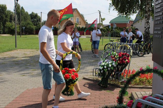 Фотофакт: велоэстафета «Дорога памяти» в Лунинецком районе