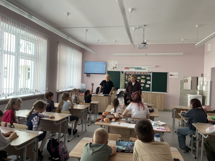 Медики пошли по школам в Лунинце