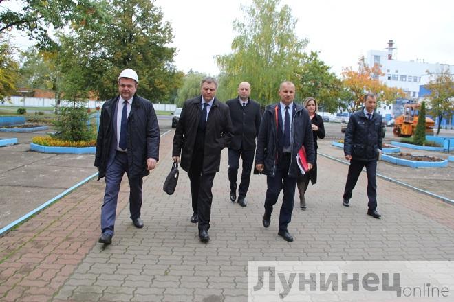 Министр экономики Беларуси в Лунинце: фермерство и кредиты, промышленность и санкции