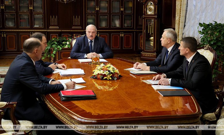 Лукашенко поставил задачу обеспечить безопасность в случае кибератак, но не создавать для этого новые центры
