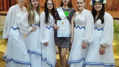 Районный конкурс «Мисс Весна» среди учащихся провели в Лунинце