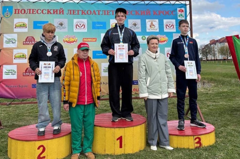 Лунинчанин стал победителем областных соревнований по легкоатлетическому кроссу