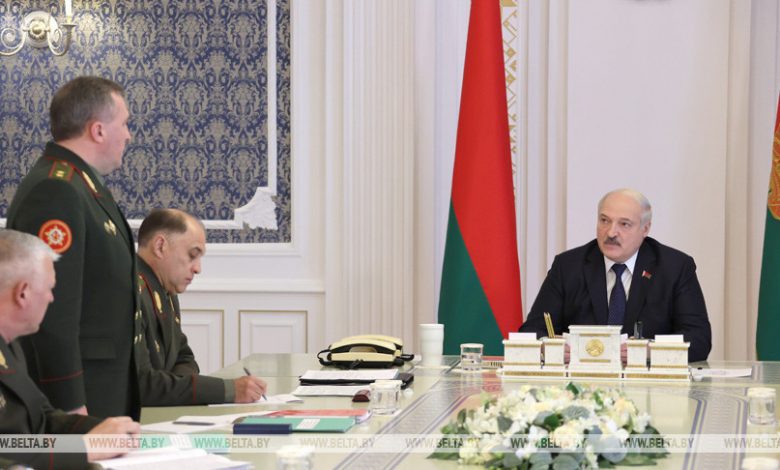 Кто угрожает Беларуси и как страна намерена себя защищать. Все подробности совещания у Лукашенко