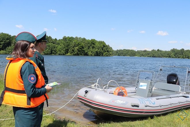 Актуально: в Беларуси ежедневно на водоёмах несут службу более 1,7 тысячи спасателей
