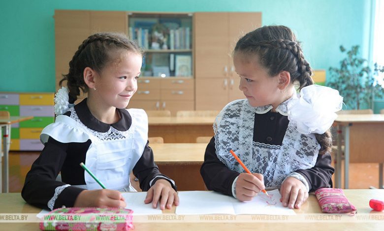 Лукашенко: мы сделали все, чтобы для малышей и их родителей День знаний стал самым счастливым днем