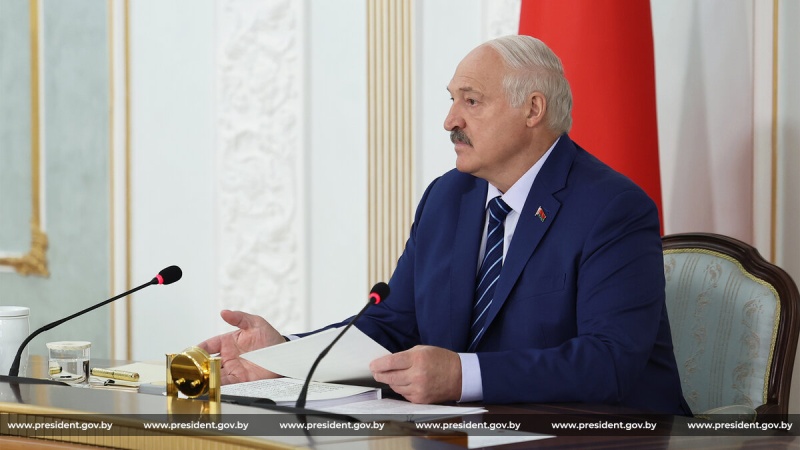 Александр Лукашенко задал планку для уборочной кампании. «Будем с хлебом - будем жить».