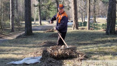 Жители Лунинца присоединились к районному субботнику