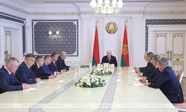 Лукашенко руководителям на местах: выдержать мы можем только при высокой организации дела