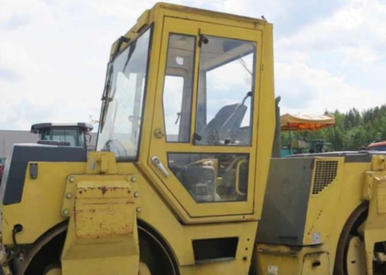 Сотни тысяч рублей! Госпредприятия брали в аренду технику и она простаивала