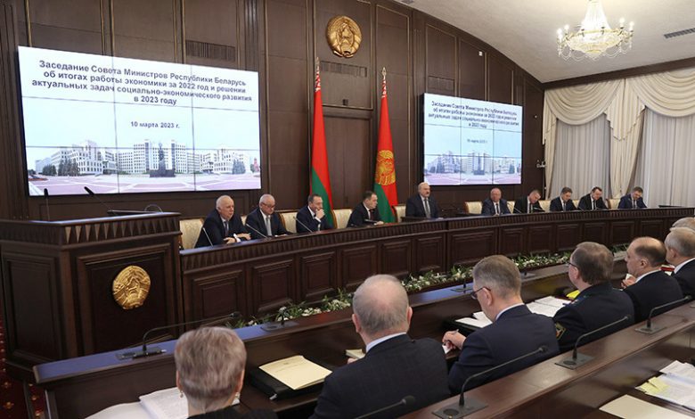 Раскрепощение регионов и предприятий. Президент Беларуси поручил до 1 мая внести предложения