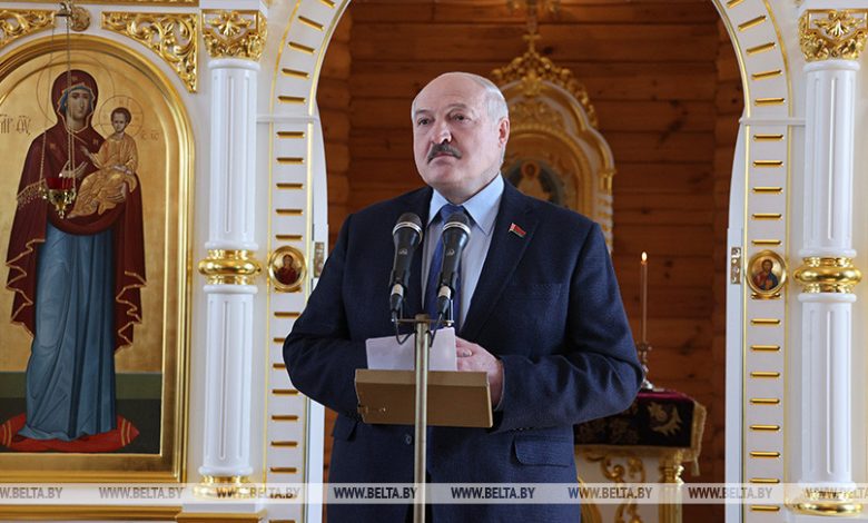 Президент соседям Беларуси: давайте беречь мир и жить дружно