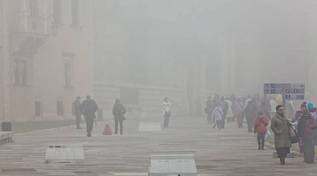 Ядовитый смог на юге Польши. Жителям запрещают выходить на улицу!