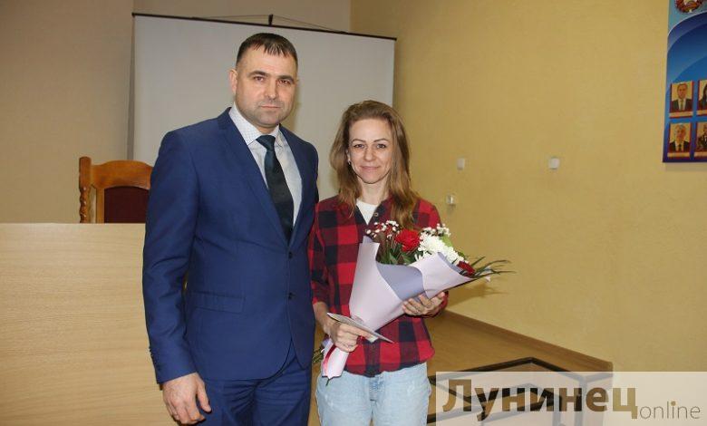 В Лунинце банковский работник предотвратил мошенничество