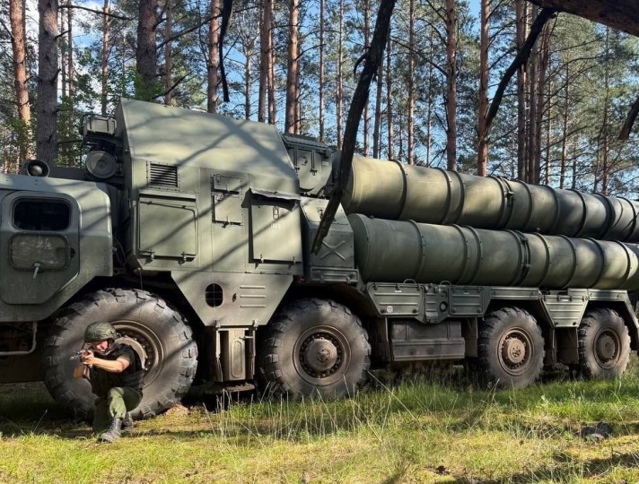 Военнослужащие в Лунинце успешно выполняют учебно-боевые задачи