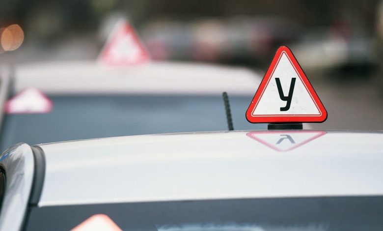 Законопроект о дорожном движении предусматривает определенные послабления для автошкол — Комаровский