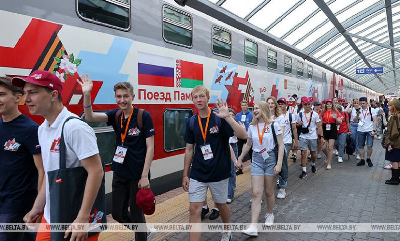 Пассажиры «Поезда Памяти» высадились в молодежной столице Беларуси — Витебске
