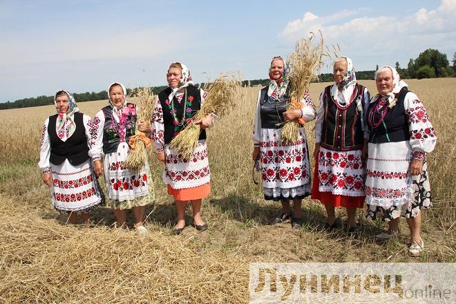 Обряд “Зажинки” провели в Лунинецком районе