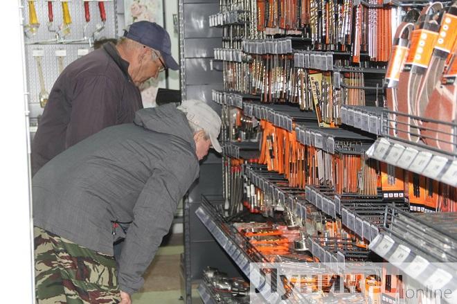 «ВЫБОР ЕСТЬ» В Микашевичах открылся магазин крупной торговой сети «ОМА» (фоторепортаж)