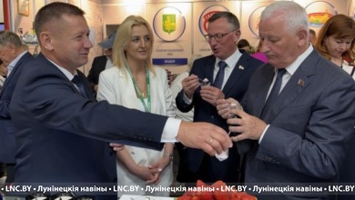 Клубника и салатные заправки: так лунинчане удивляют посетителей выставки "Белагро-2025"