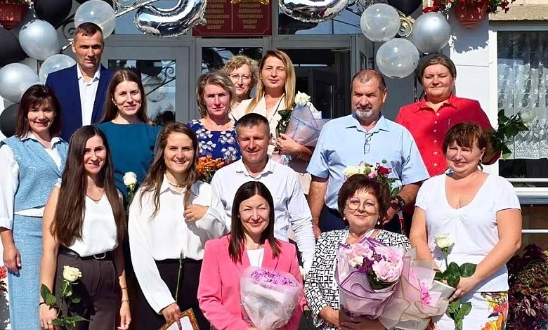 Любачинской средней школе - 55 лет!