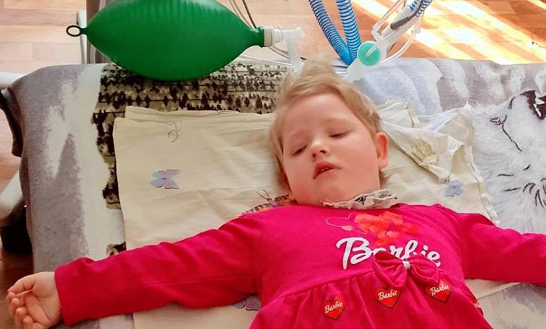 Мама из Лунинецкого района благодарит за помощь дочери