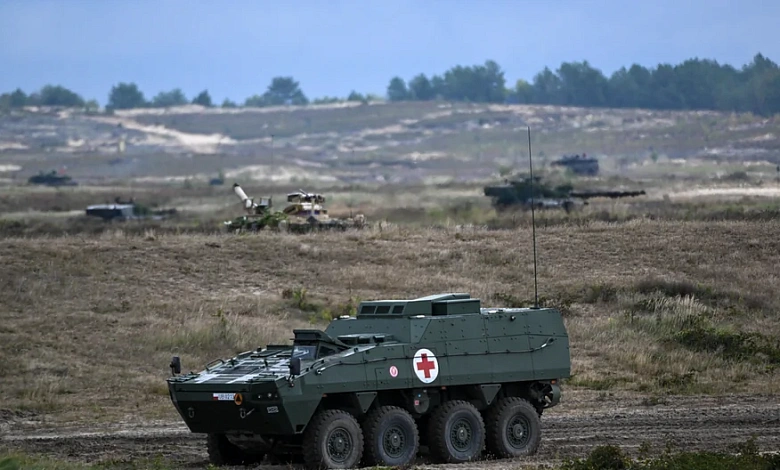 Перевернулся БТР! В Польше во время учений погиб военный 