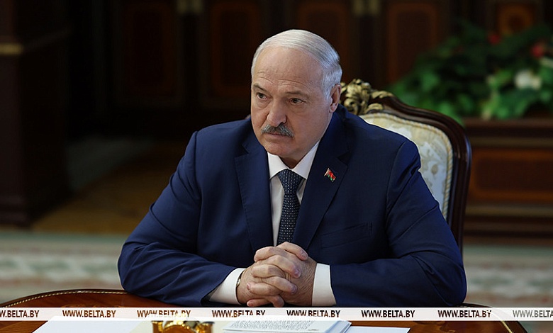 Я не единожды предупреждал! Лукашенко прокомментировал атаку дрона на автобус с гражданами Беларуси 