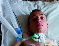 С нашей помощью Артем сможет дышать!