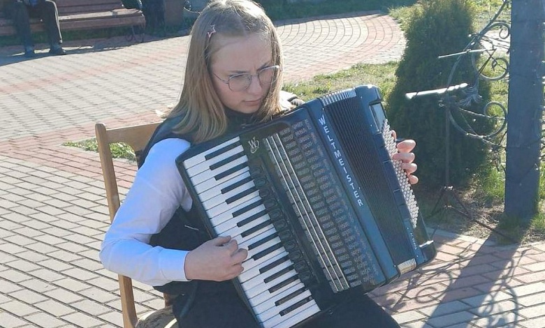 Территория музыки и творчества каждую среду и пятницу работает в Лунинце