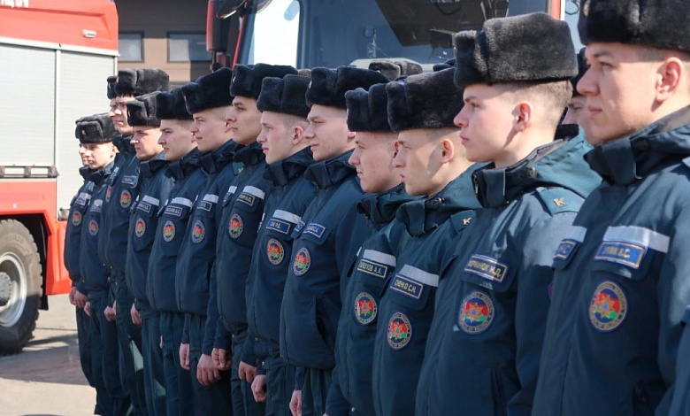 Десант МЧС высадился в Лунинецком районе