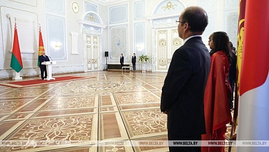 Лукашенко обратился к послам | Коррупционный скандал в Польше | Протесты в Германии