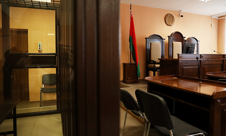 5 лет лишения свободы. В Лунинецком районе судили директора за злоупотребление служебными полномочиями