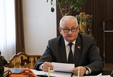 Новые назначения и продление контрактов. Кадровый день у руководителя Брестской области