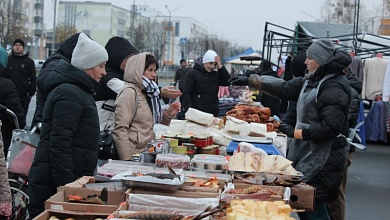 Сельскохозяйственная ярмарка проходит в Микашевичах