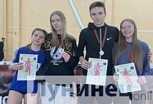 Награды международного турнира спортсменов из Лунинецкого района